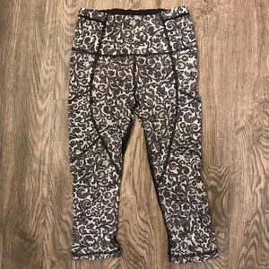 🍋Lululemon Crop Leggings